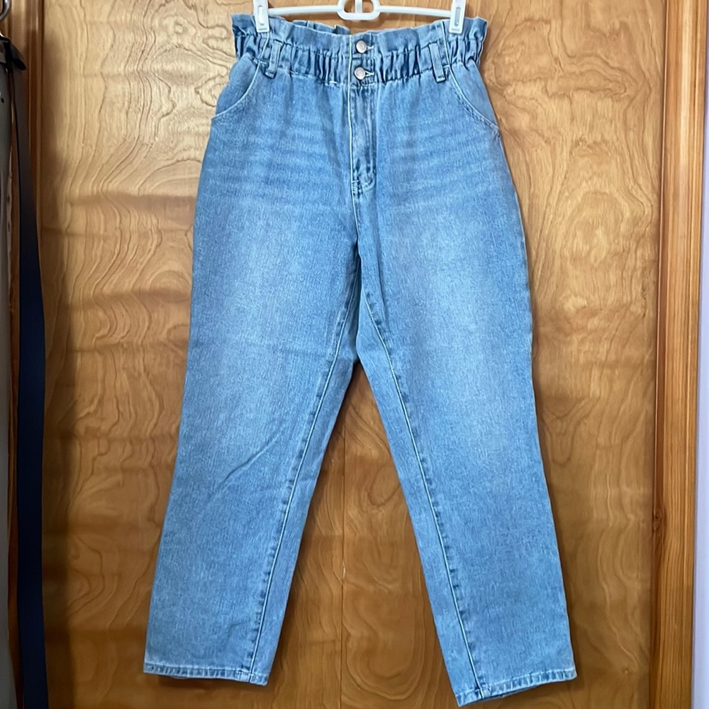 PacSun size 29 paperbag waist mom jeans